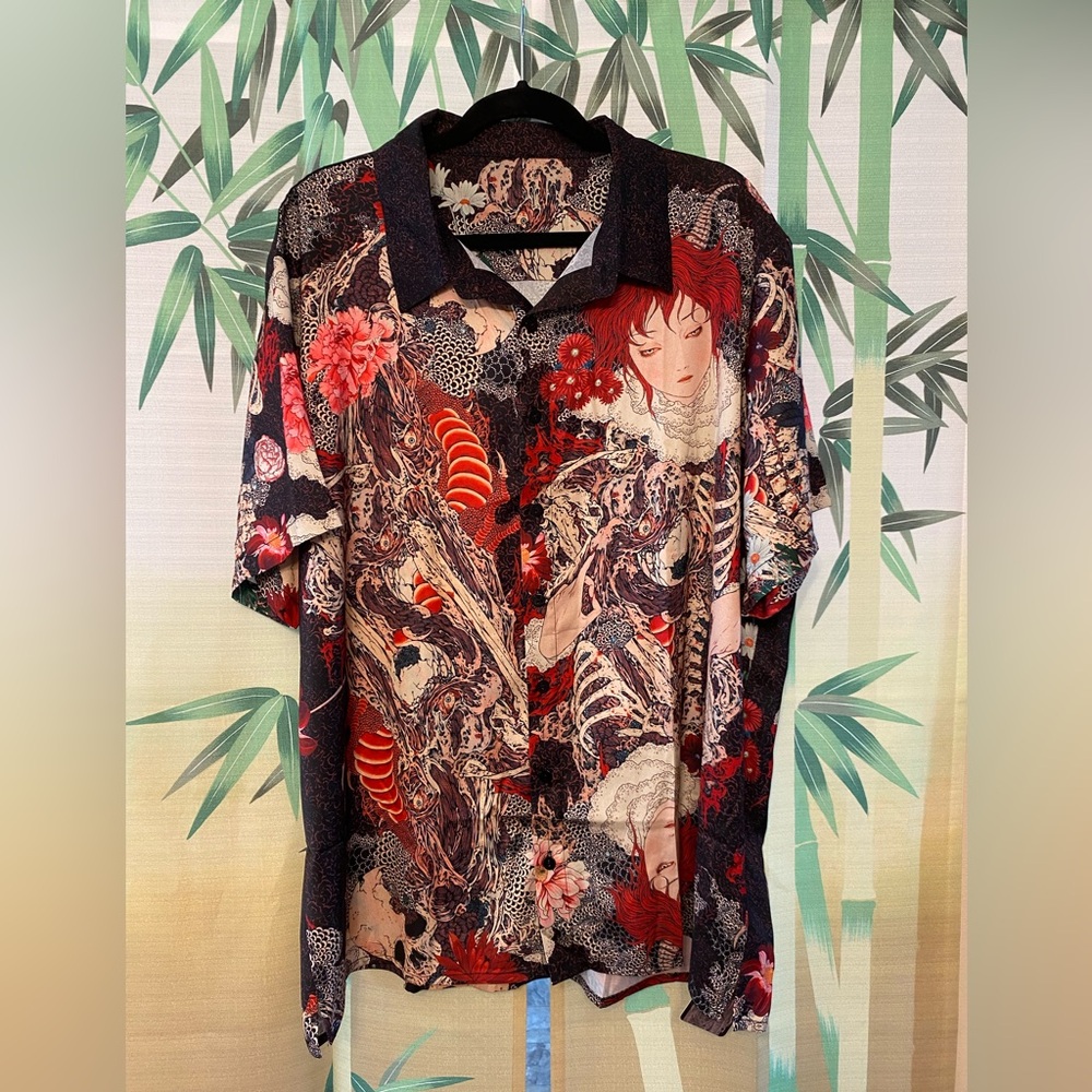 NWT Spirit of a Dragon Boyfriend Shirt